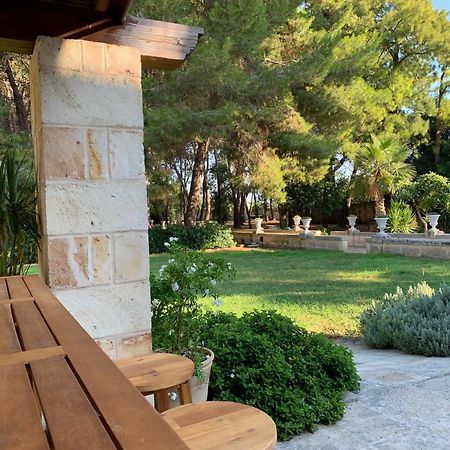 레체 Palazzo De Carlo E Il Parco Dei 7 Pozzi B&B 외부 사진
