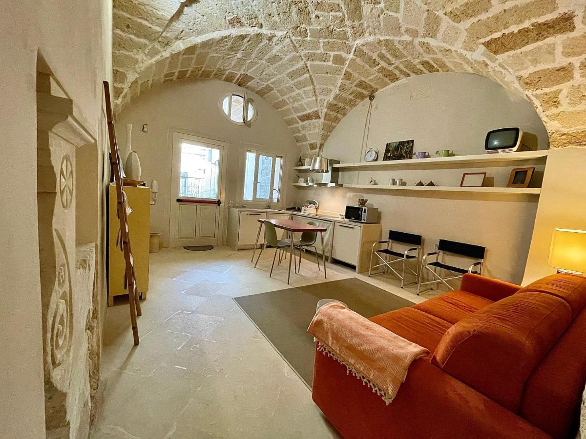 레체 Palazzo De Carlo E Il Parco Dei 7 Pozzi B&B 외부 사진