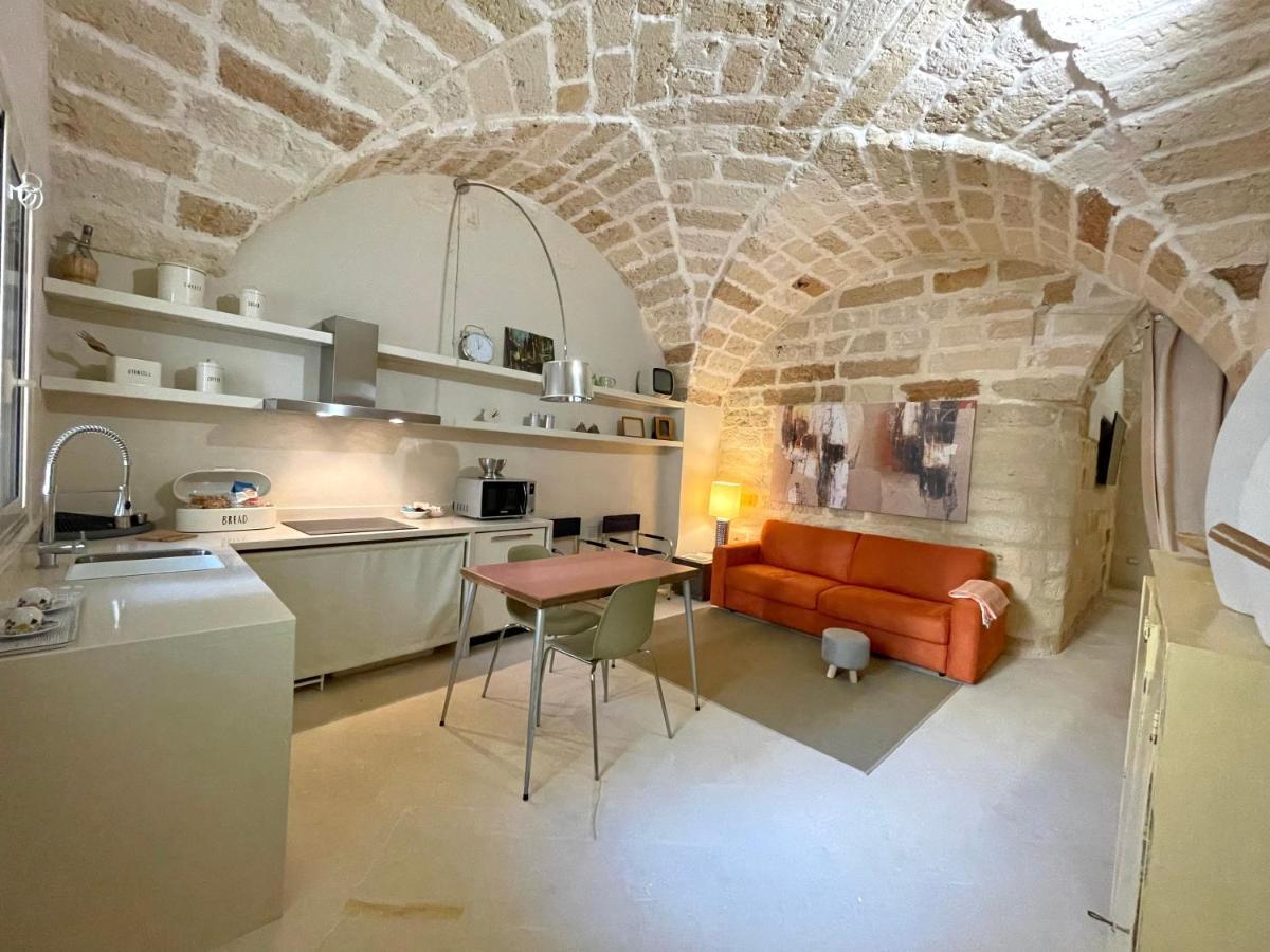 레체 Palazzo De Carlo E Il Parco Dei 7 Pozzi B&B 외부 사진