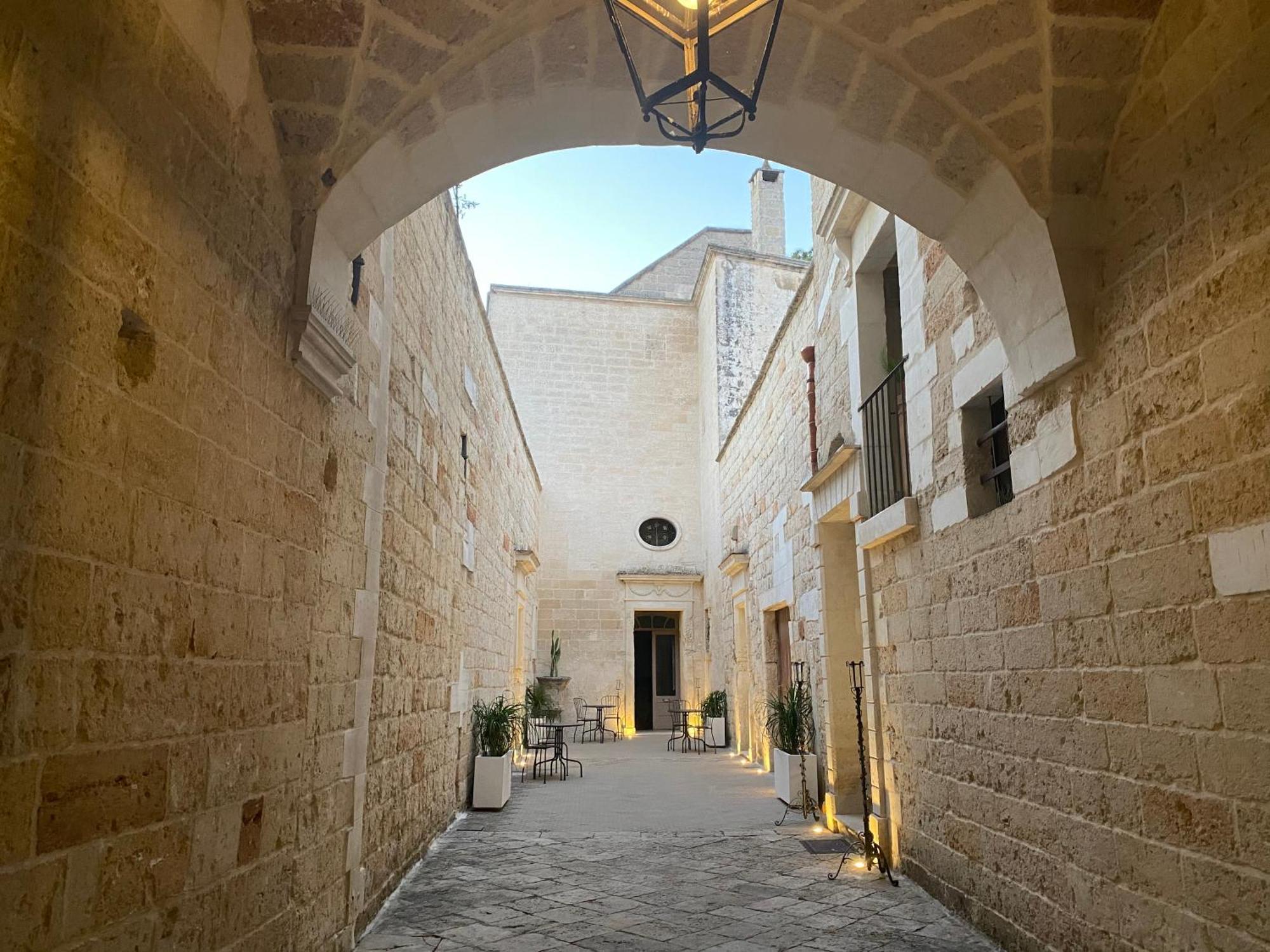 레체 Palazzo De Carlo E Il Parco Dei 7 Pozzi B&B 외부 사진